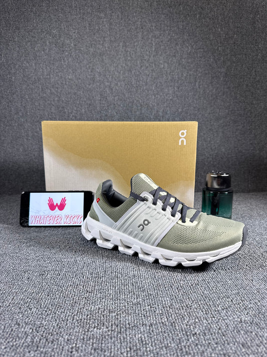 On Running Cloudswift 3 AD sneaker in the Alloy/Glacier