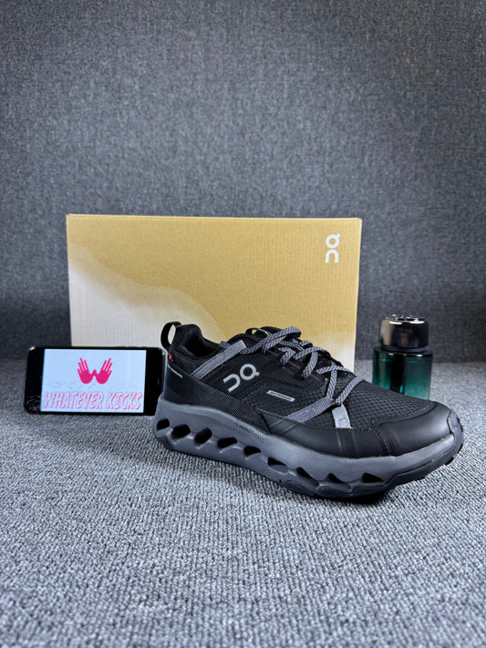 On Running Cloudhorizon Waterproof shoe in the black and eclips