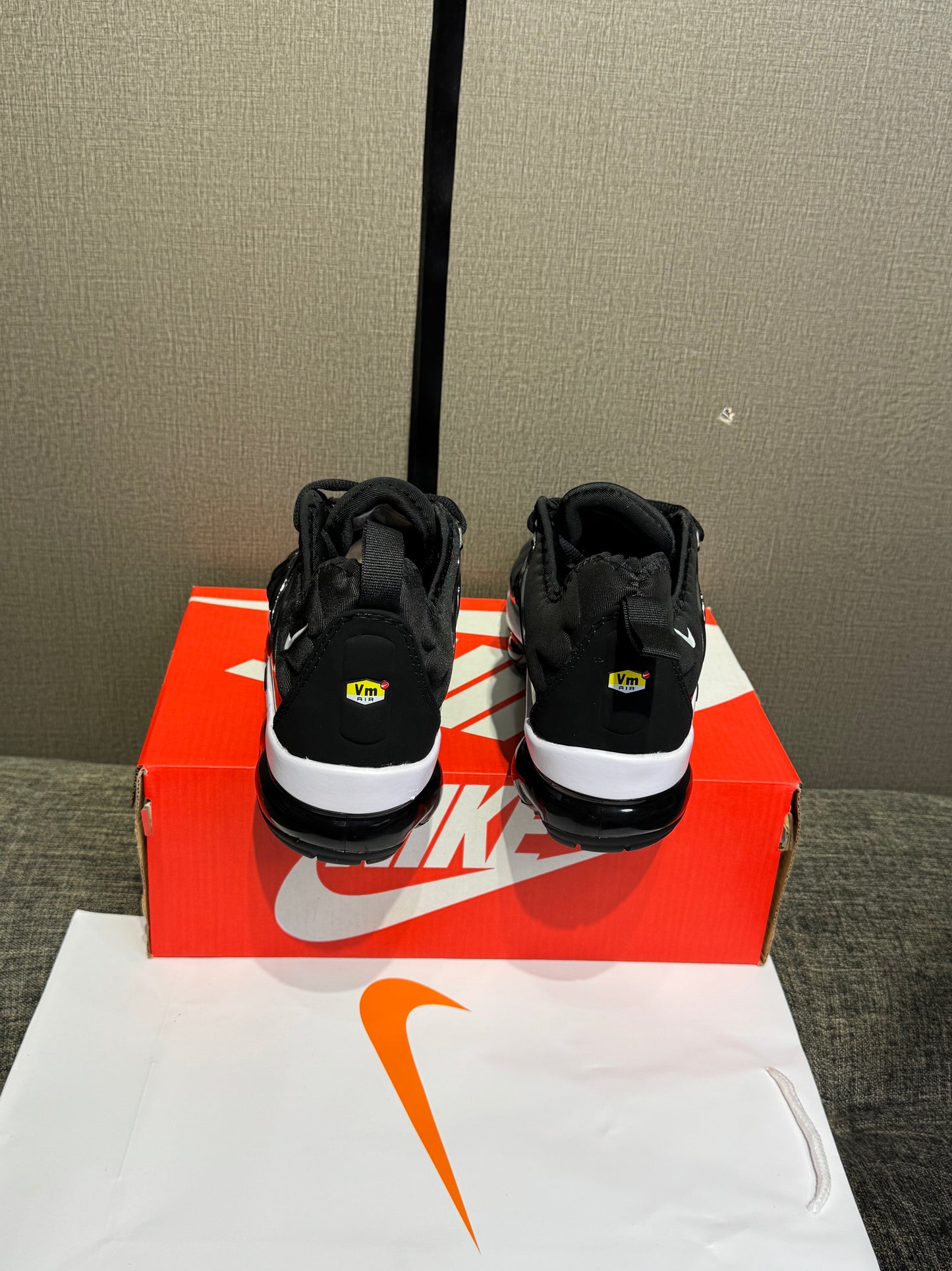 Nike VaproMax Black / White