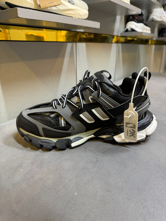 Balenciaga Track