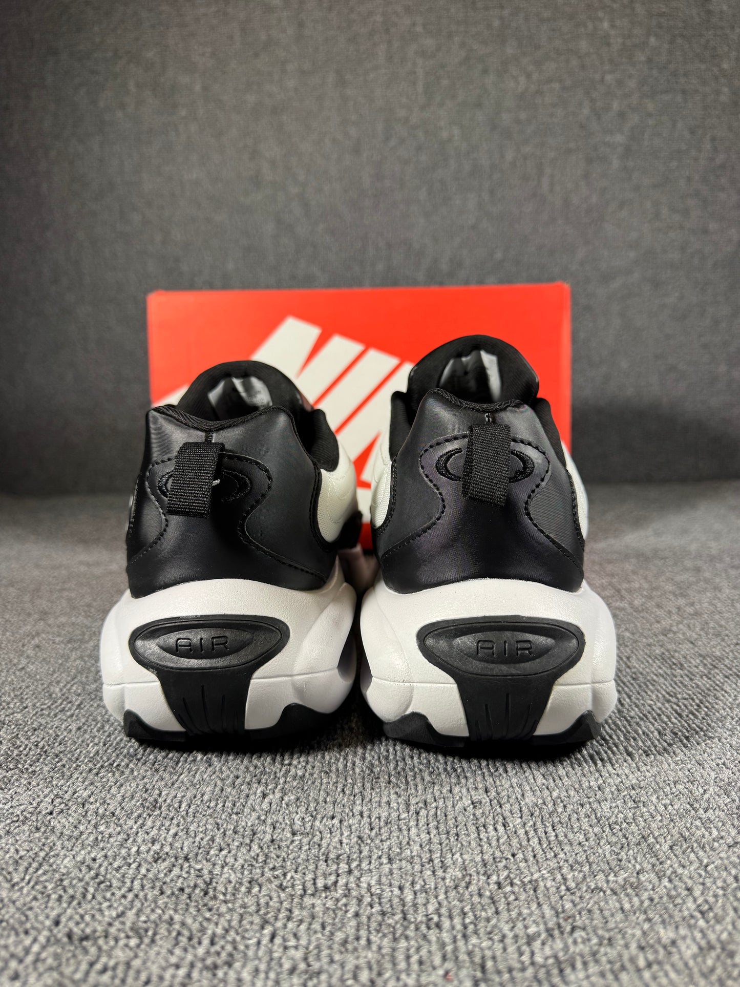 Nike Air Max Portal Black / White