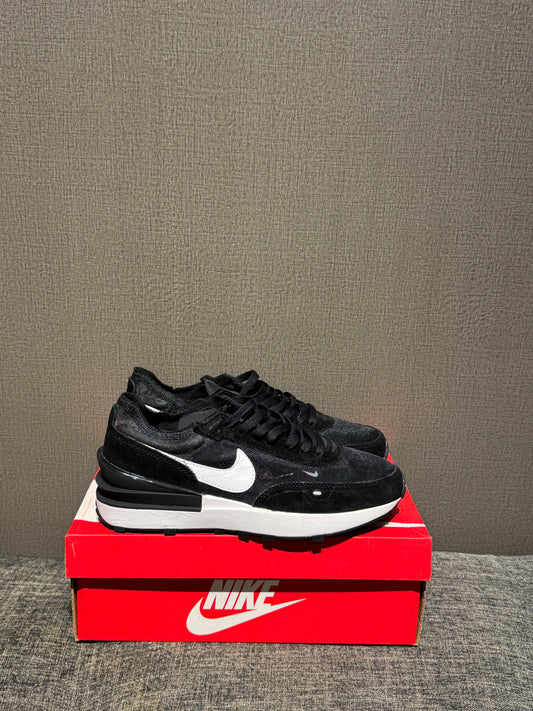 Nike Waffle Black