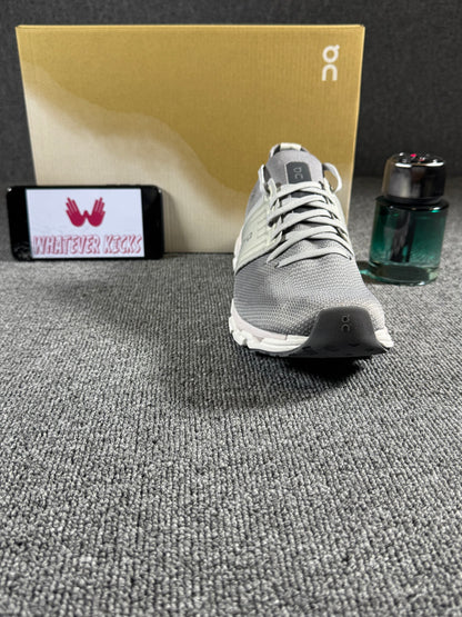 On Cloudswift 3 running shoes in an Alloy/Glacier