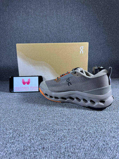 On Cloud surfer Trail 2 running shoe in the Eclipse/Cinder