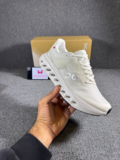 On Cloud surfer Next sneakers in white