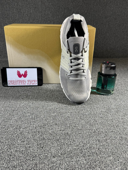 On Cloudswift 3 running shoes in an Alloy/Glacier