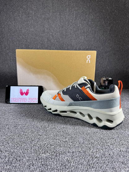 On Running Cloudhorizon Waterproof shoe in the black and eclips