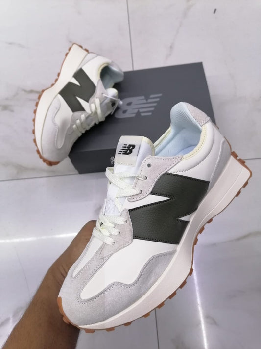 New Balance 327