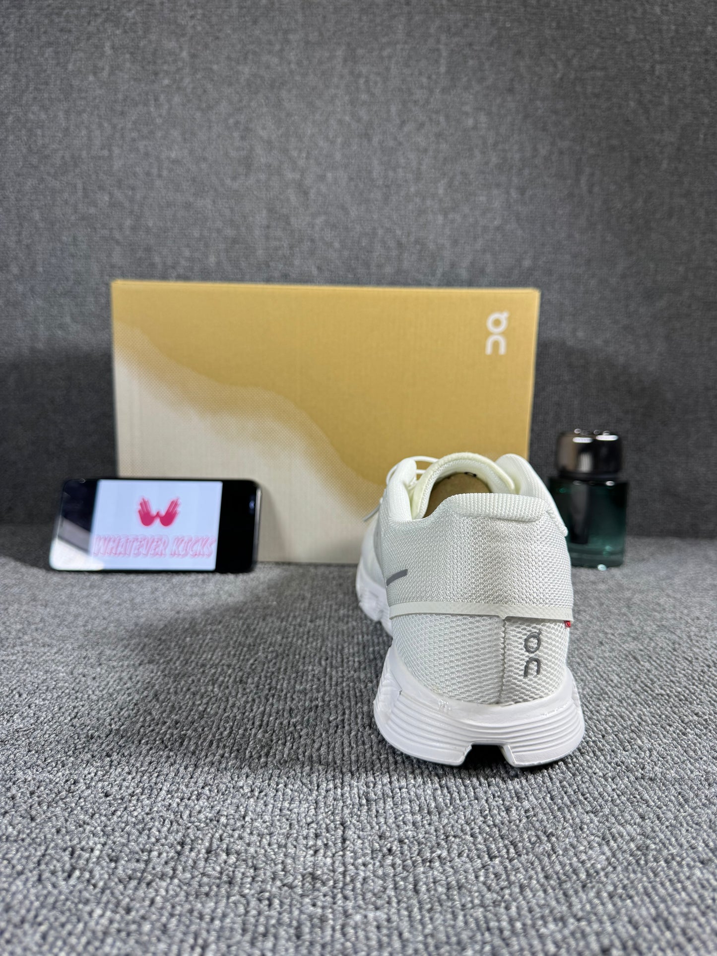 On Cloud 5 unisex training and running shoes in all white