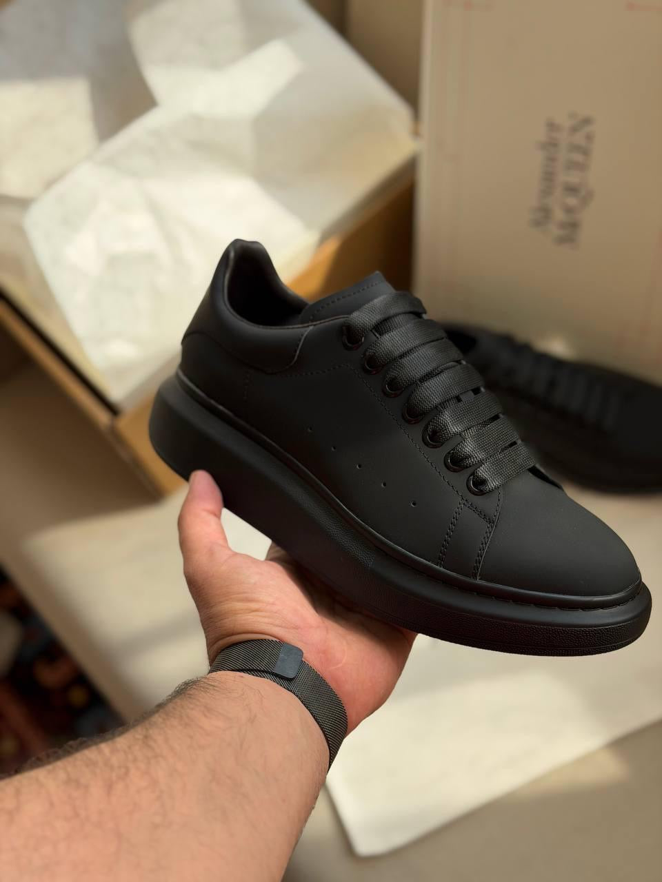 Alexander McQueen Black
