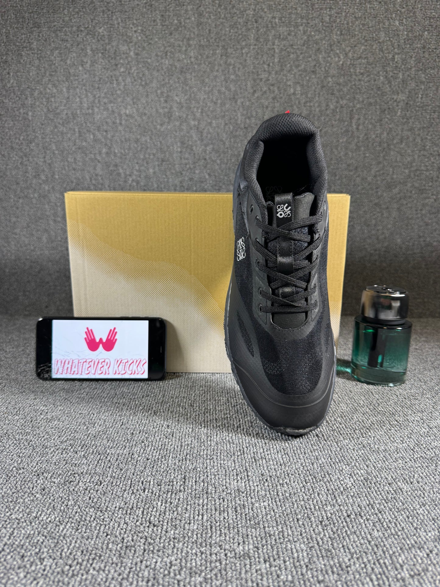 On Running Cloudventure 2 x Loewe sneakers in the black/gunmetal