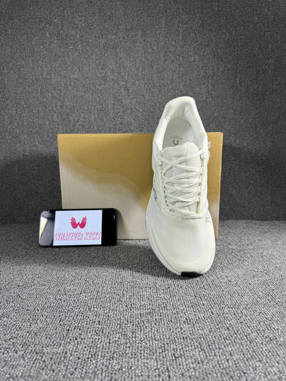 On Cloud surfer Next sneakers in white