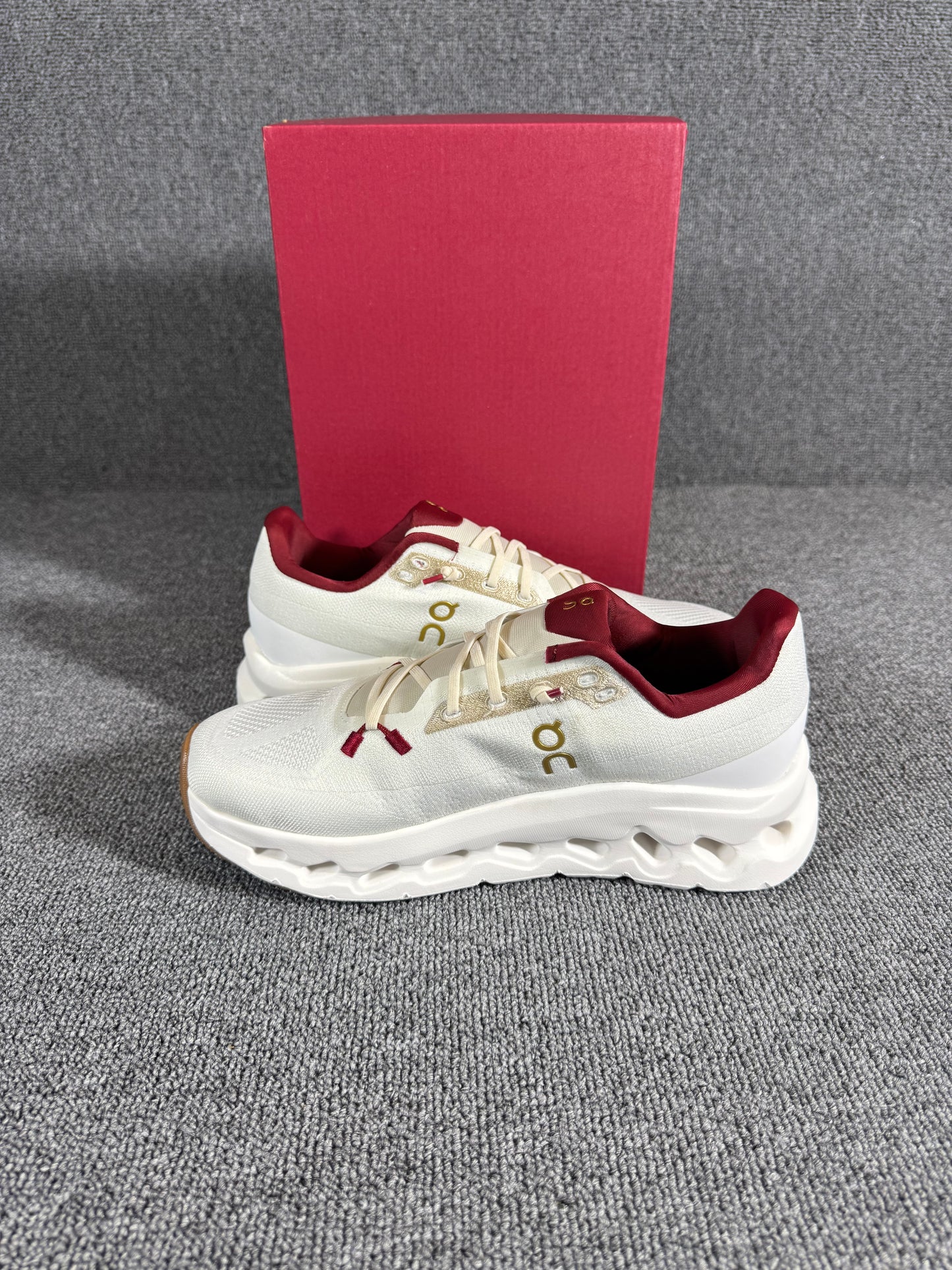 On Running Cloudtilt "Pearl/Ivory"