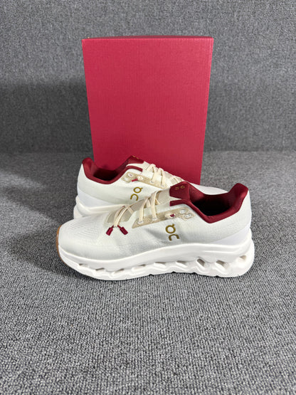 On Running Cloudtilt "Pearl/Ivory"