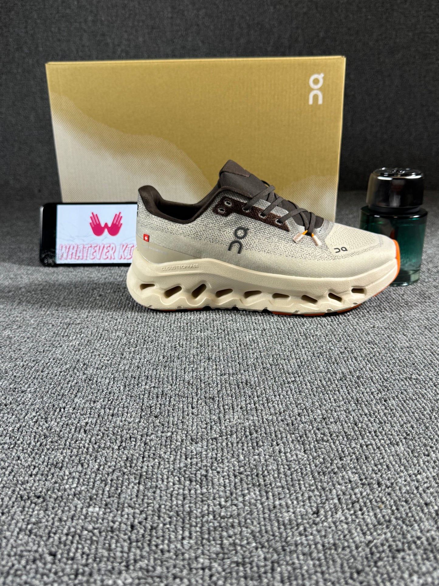 On Cloudtilt sneakers in the "Iron/Dew" colorway