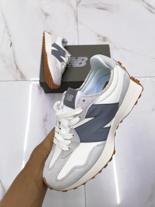 New Balance 327