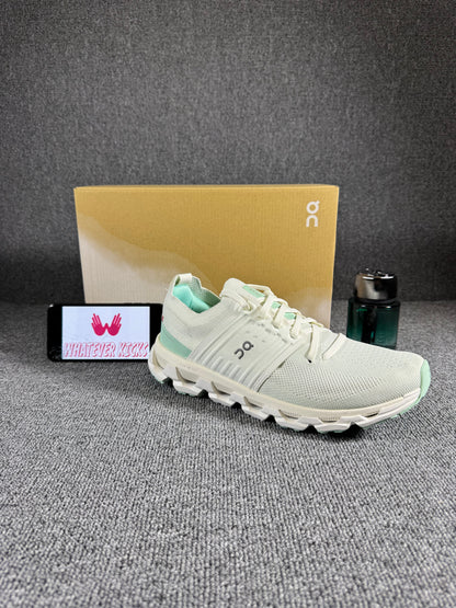 On Cloudswift 3 running shoes in the "Ivory/Creek"