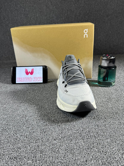 On Cloud tilt in the "Rock/Ivory"