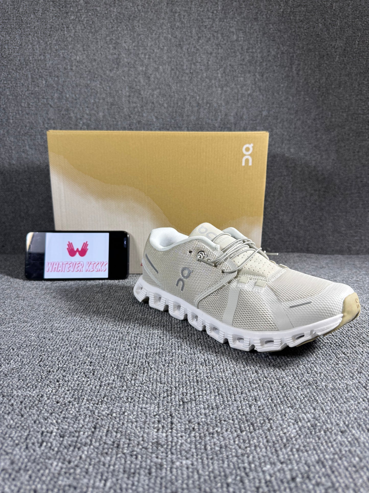 On Running Cloud 5 low-top sneakers"Pearl/White"