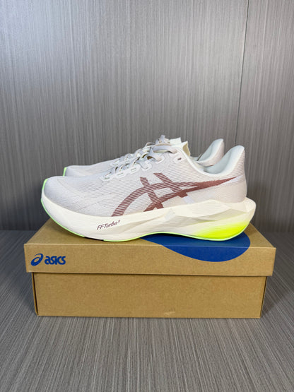 Asics NovaBlast 6
