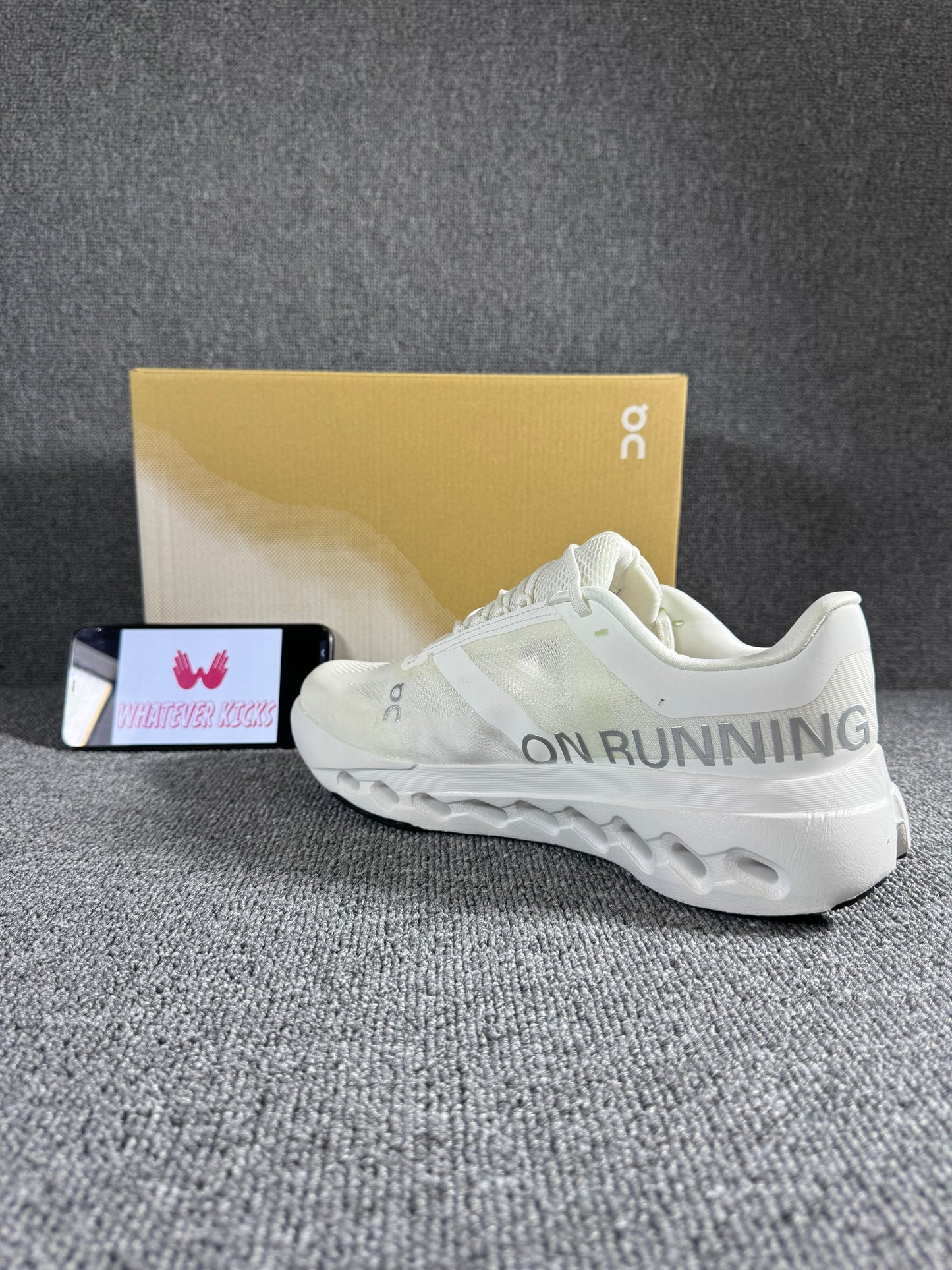 On Cloud surfer Next sneakers in white