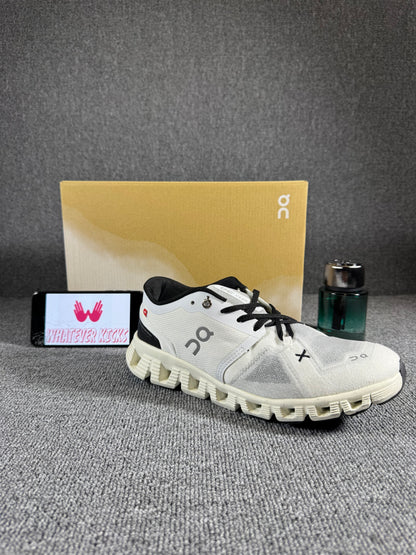 On Running Cloud X 3 "Ivory" sneakers