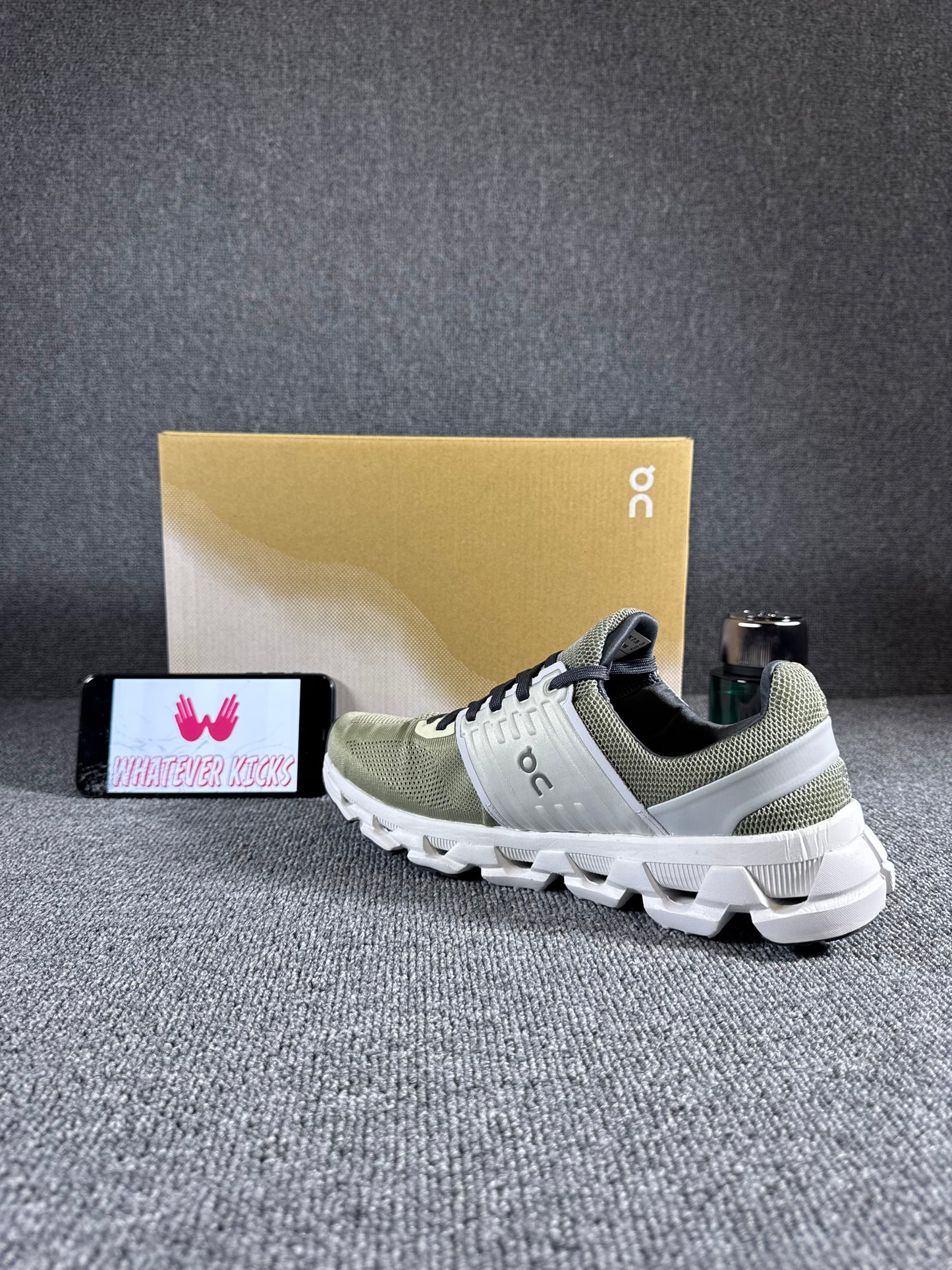 On Running Cloudswift 3 AD sneaker in the Alloy/Glacier