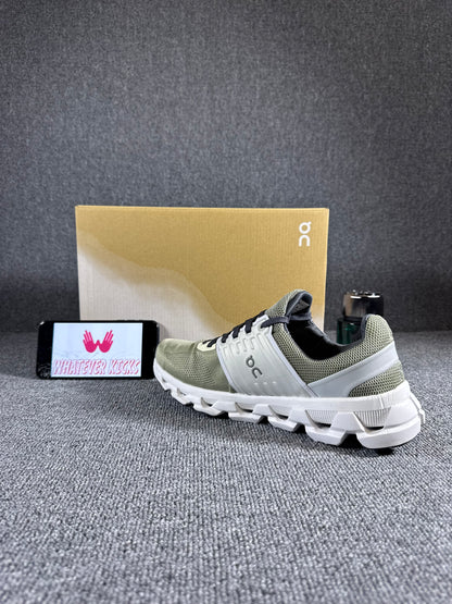 On Running Cloudswift 3 AD sneaker in the Alloy/Glacier