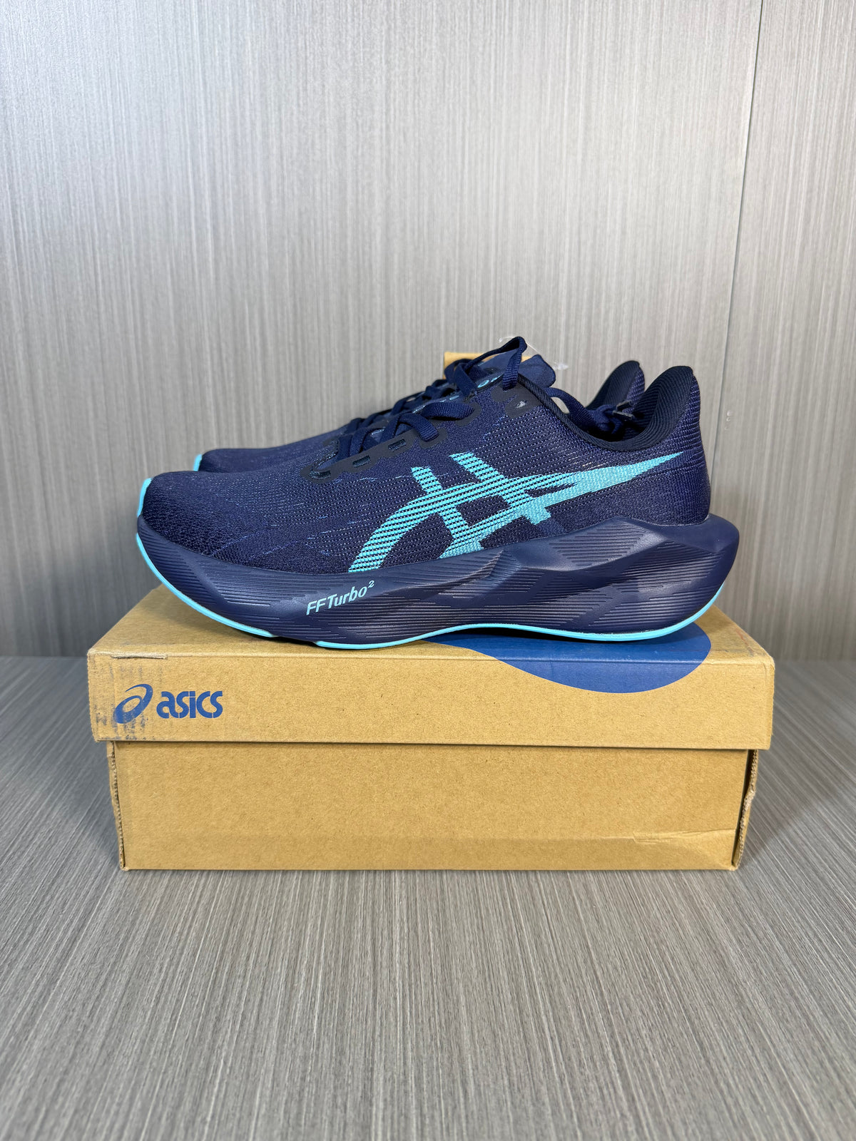Asics NovaBlast 6