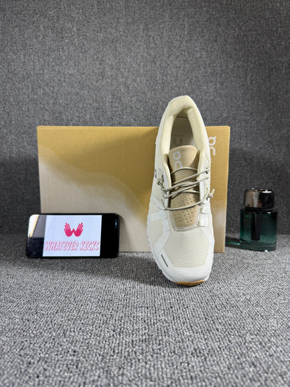 On Cloud 5 cream/sand