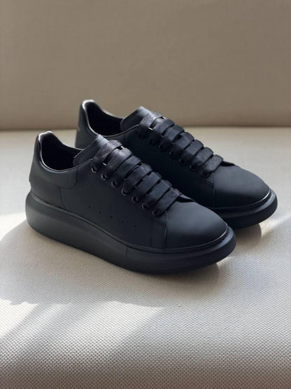 Alexander McQueen Black