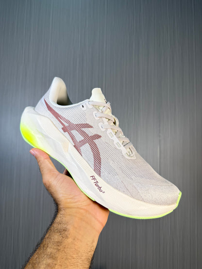 Asics NovaBlast 6