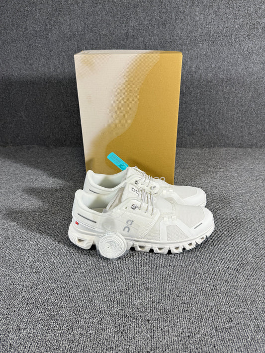 On Cloud X 3 training shoes in white.