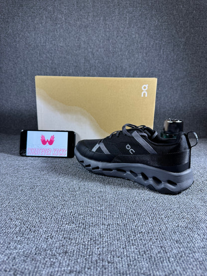 On Running Cloudhorizon Waterproof shoe in the black and eclips