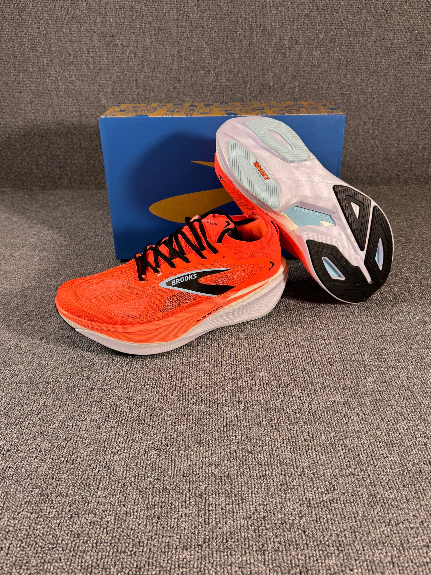 Brooks Hyperion 3
