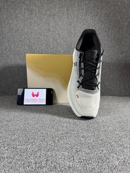 On Cloud tilt sneaker in the gray/rock and ivory