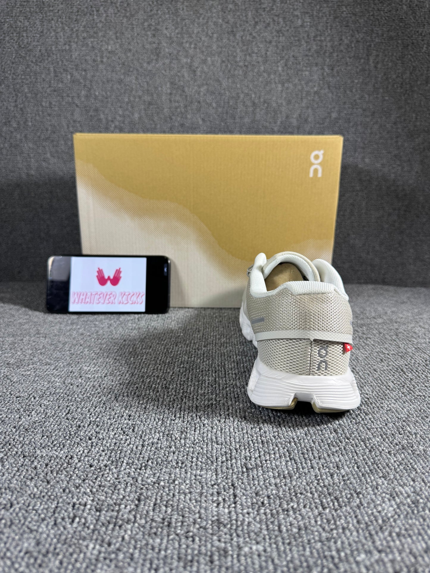 On Running Cloud 5 low-top sneakers"Pearl/White"