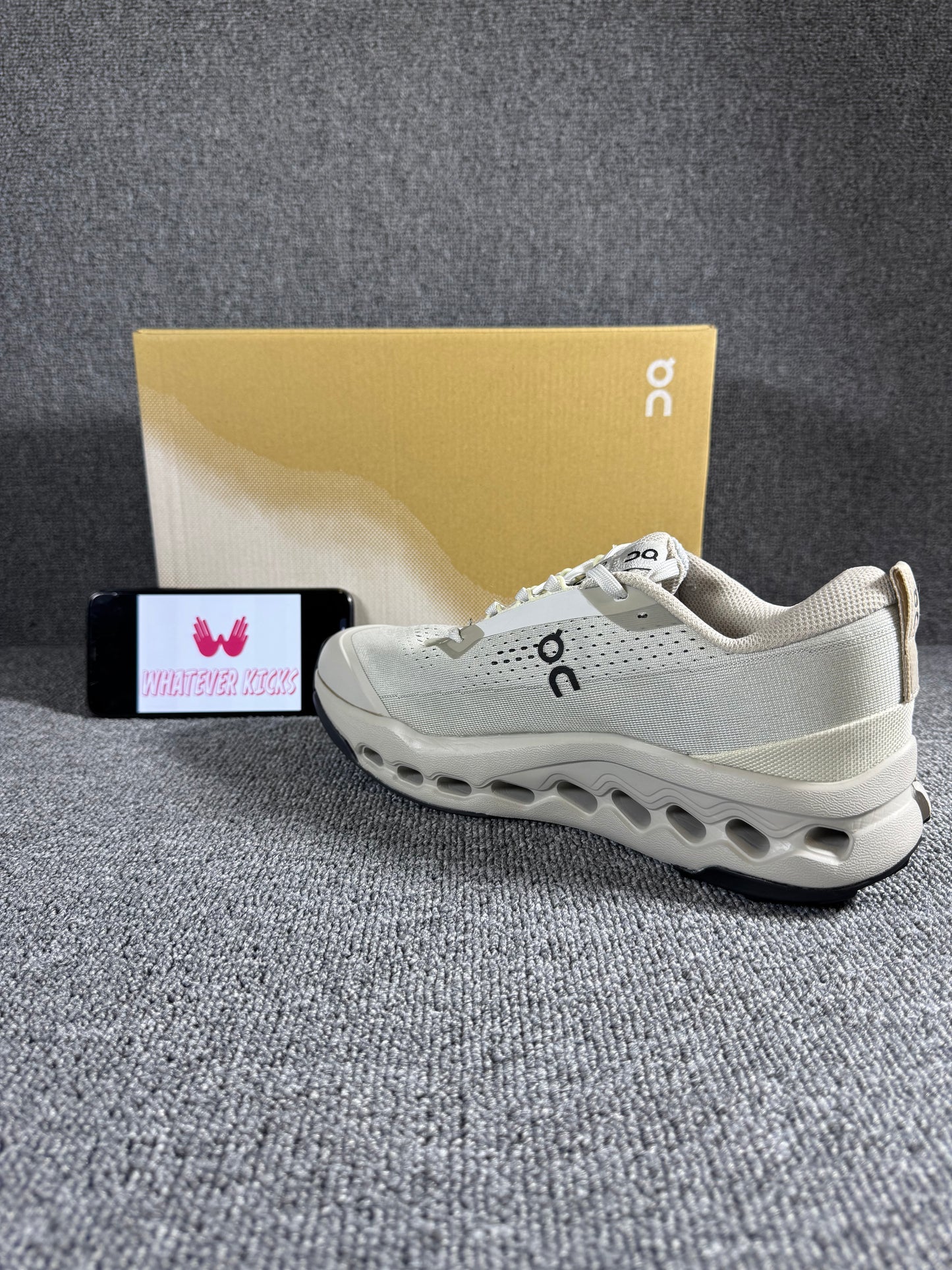 On Cloud surfer Next low-top sneakers in white