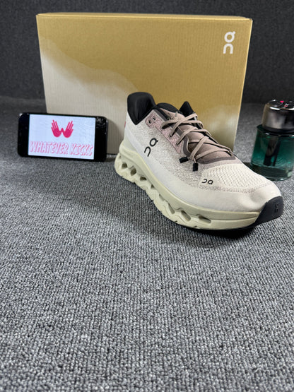 On Cloud tilt sneaker in the Clove Sand