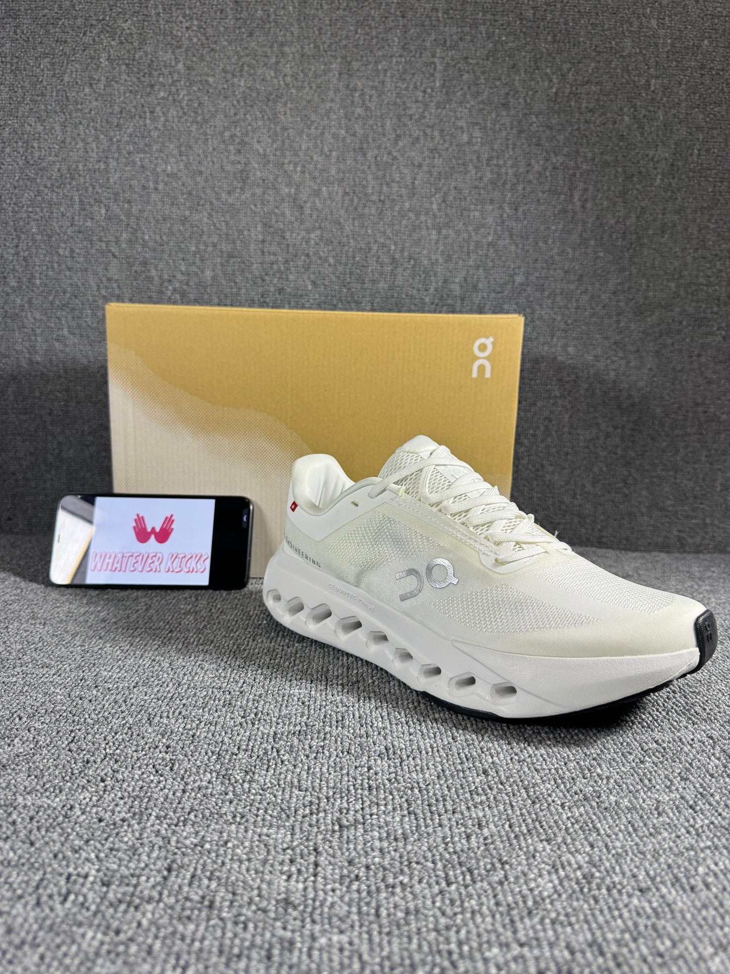 On Cloud surfer Next sneakers in white