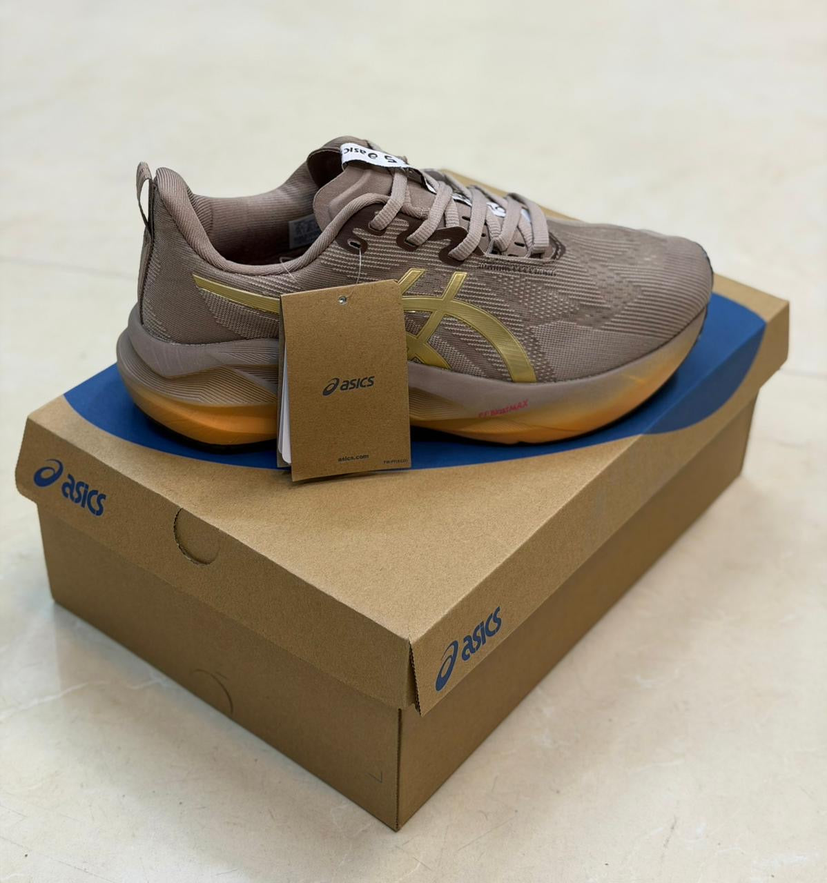 Asics NovaBlast 5