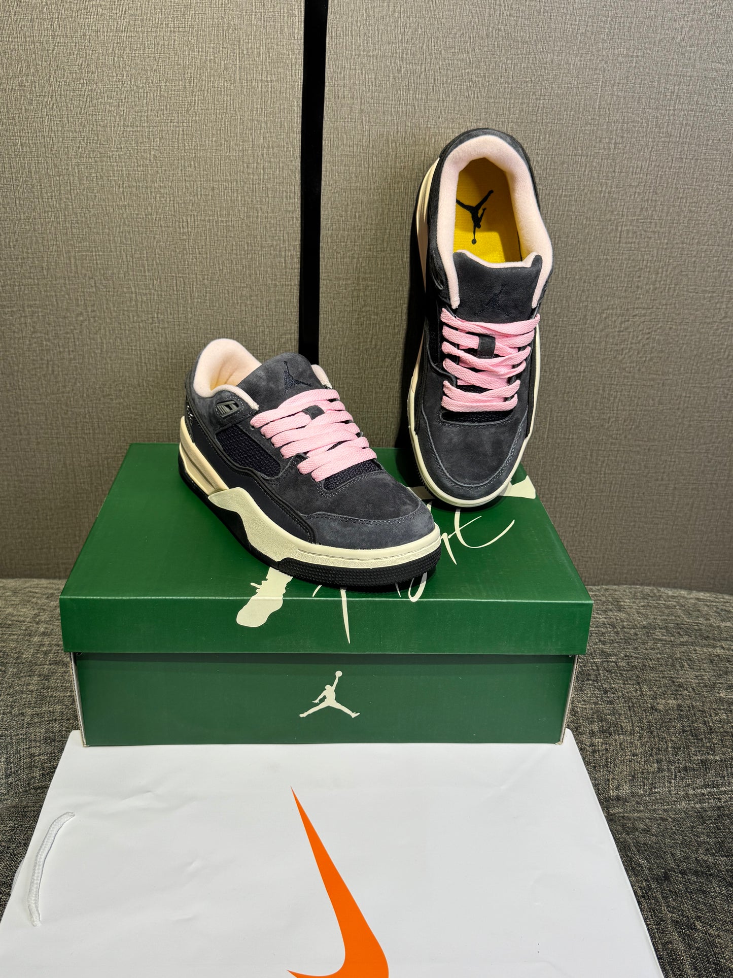 Jordan Flight Court Oil Grey/Artic