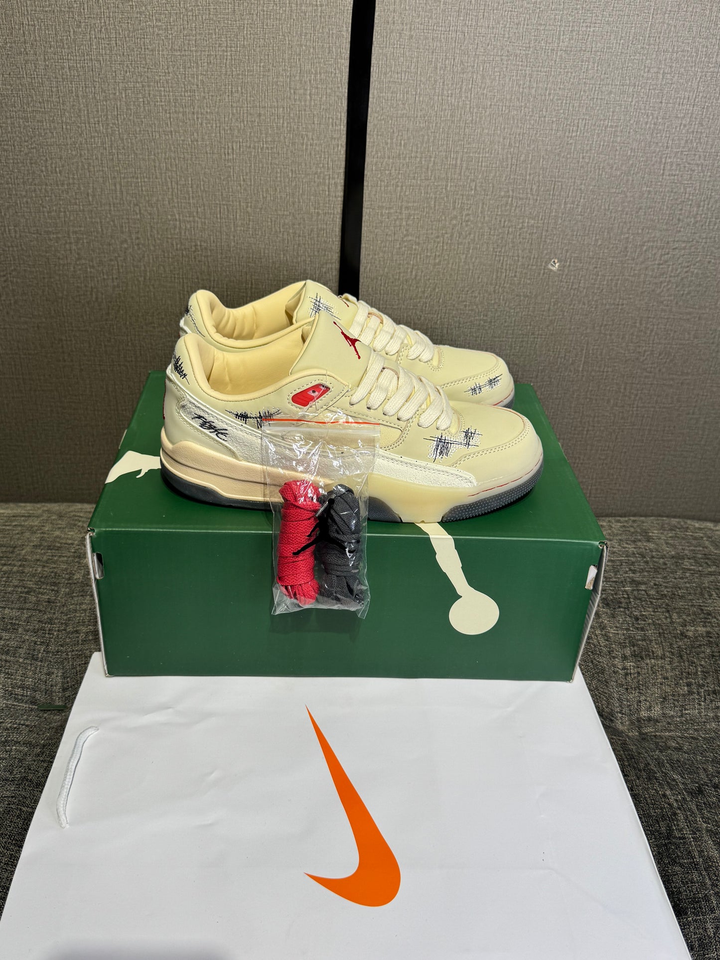 Jordan Flight Court Coconut Milk