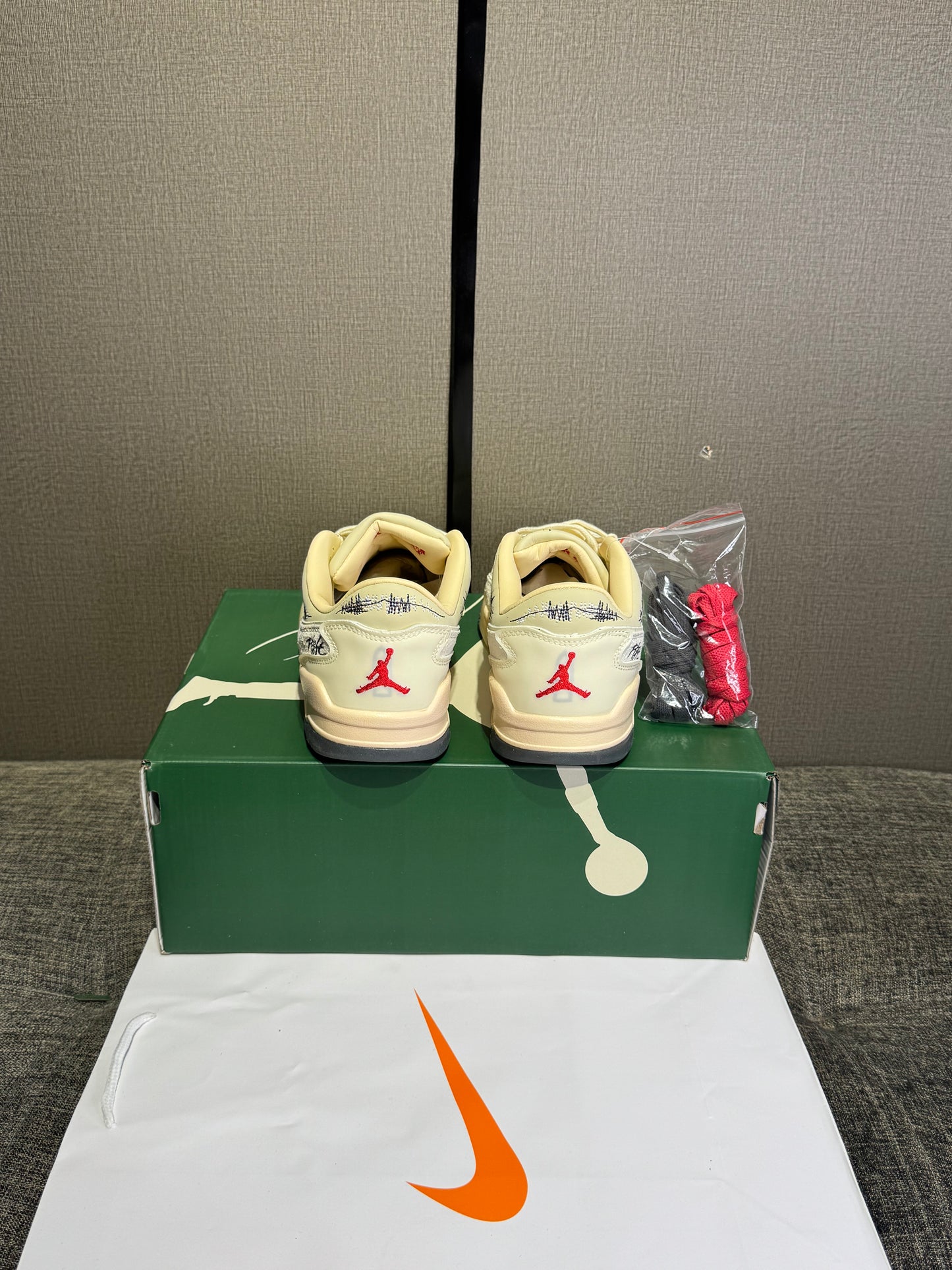 Jordan Flight Court Coconut Milk