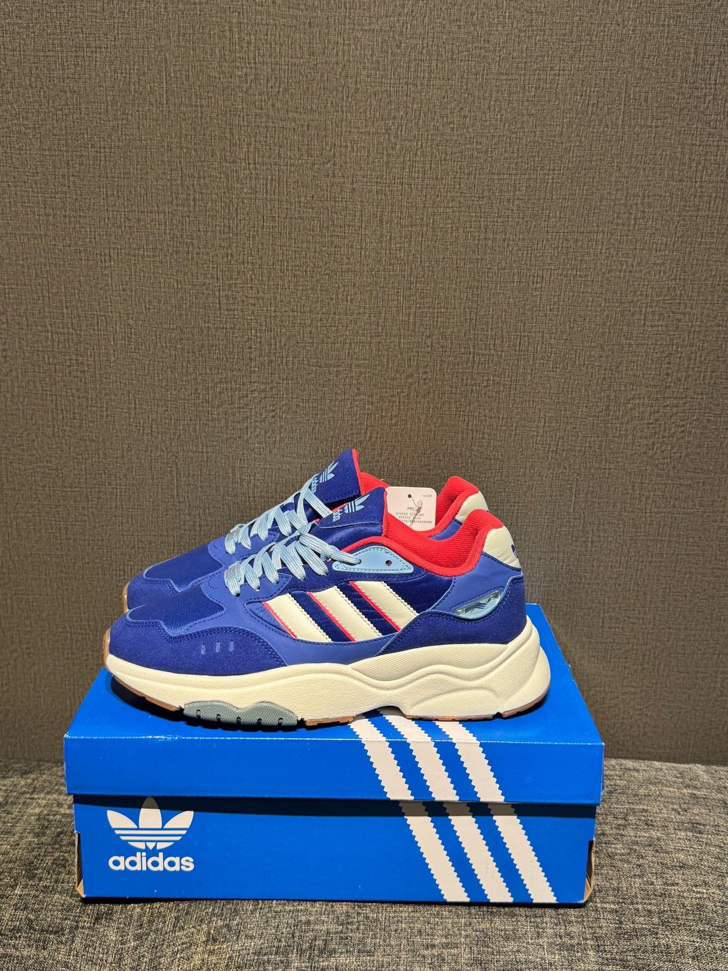 Adidas Retropy