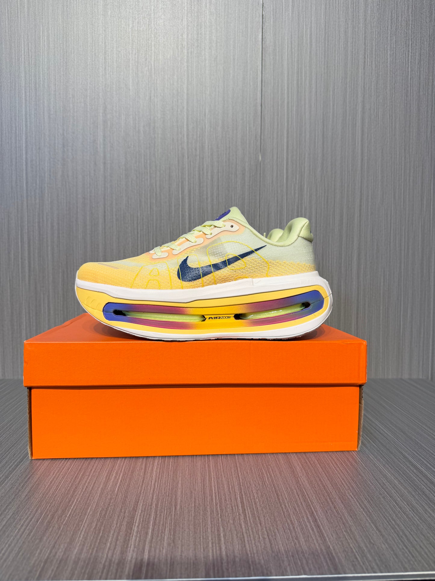 NIKE VOMERO PREMIUM