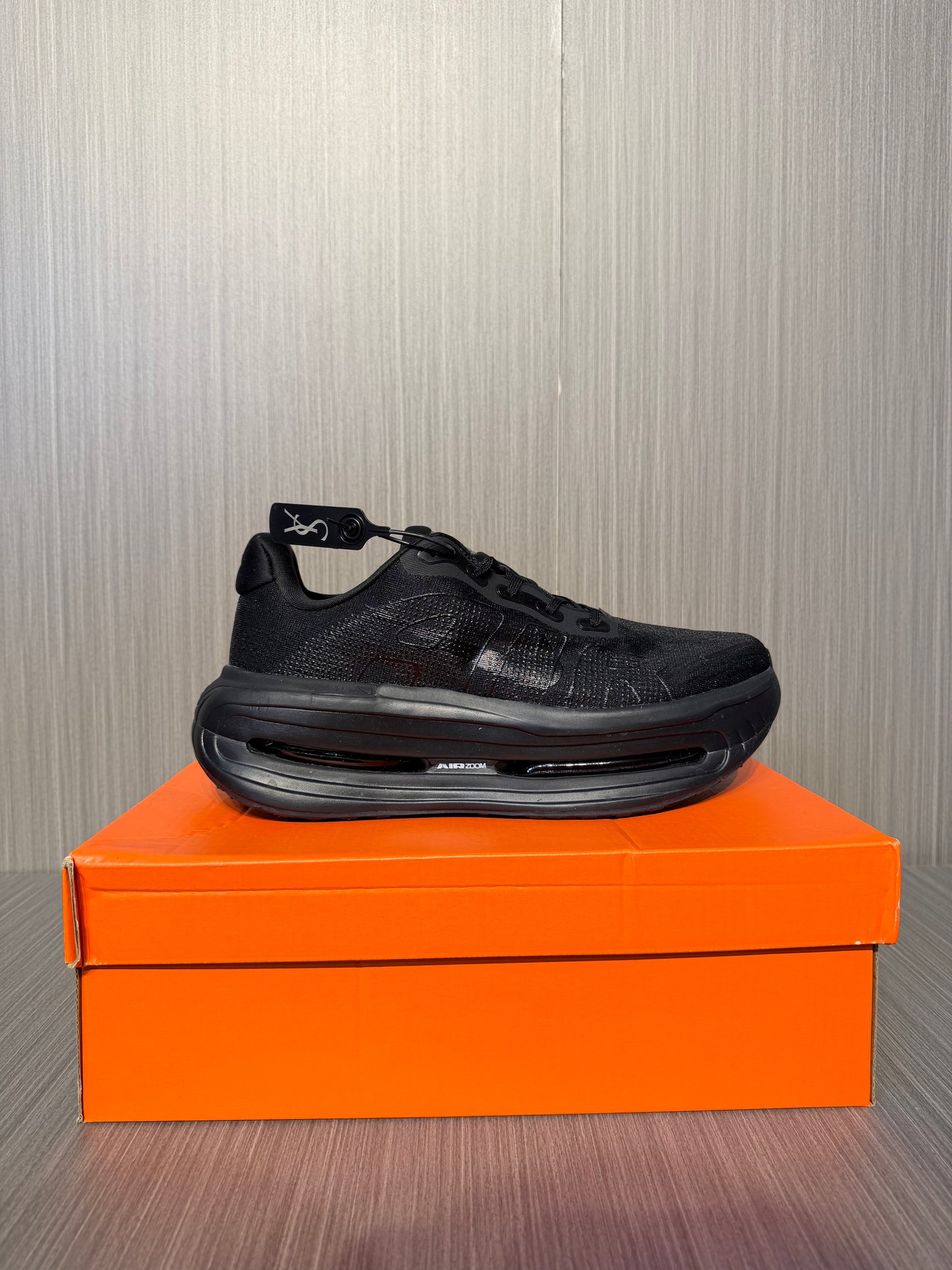 NIKE VOMERO PREMIUM