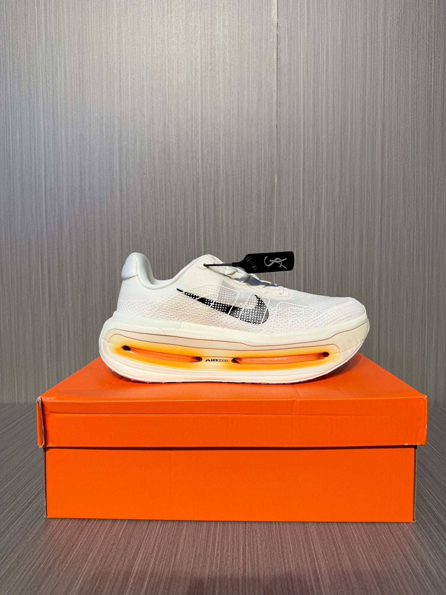 NIKE VOMERO PREMIUM
