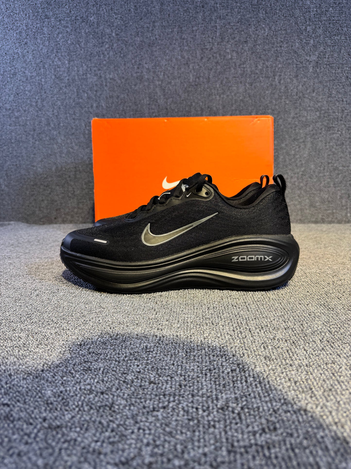 Nike Vomero Plus