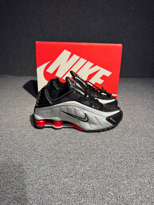 Nike Shox R4 Metallic Silver Red